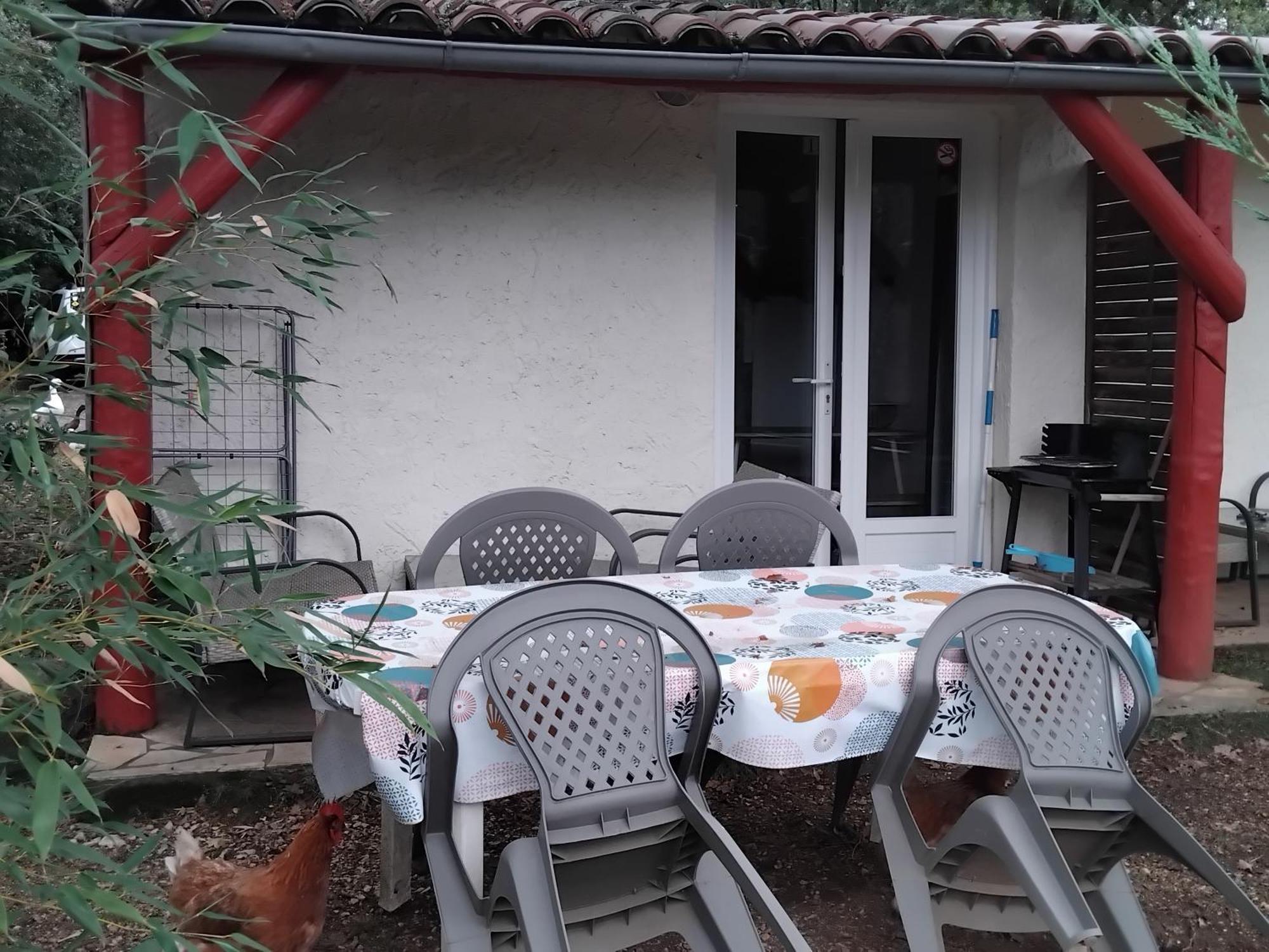 Maisonnette Pour Detente Ou Travail Saint-Aubin-de-Nabirat Εξωτερικό φωτογραφία