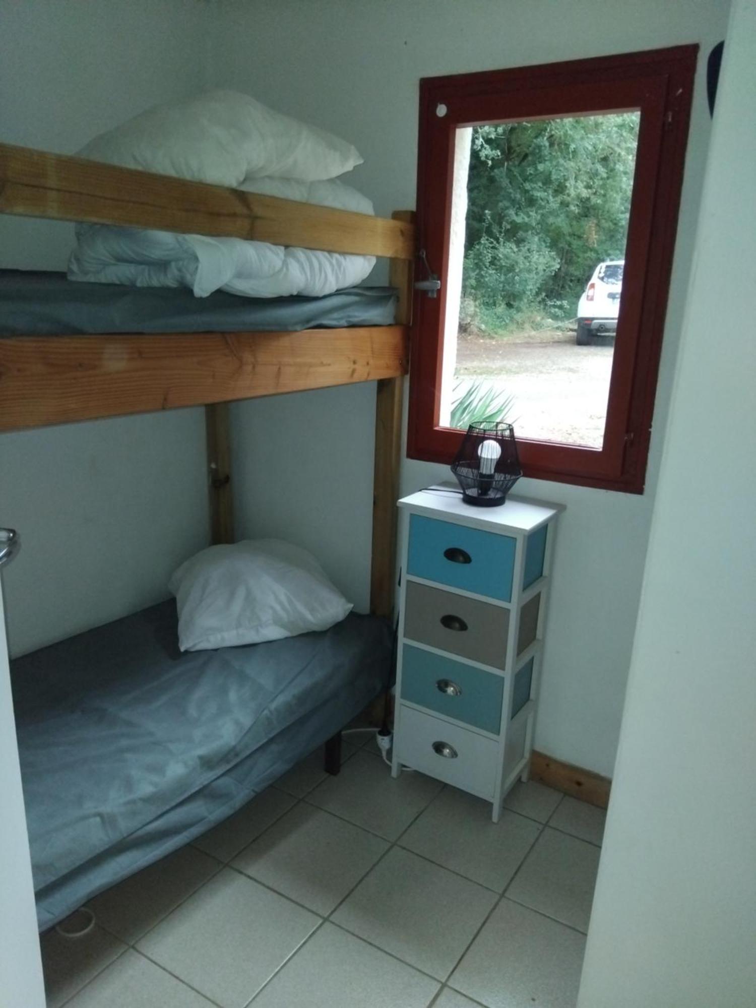Maisonnette Pour Detente Ou Travail Saint-Aubin-de-Nabirat Εξωτερικό φωτογραφία